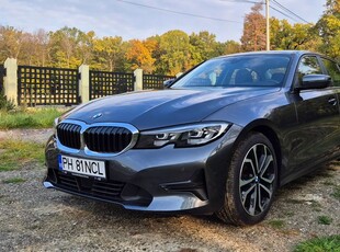 BMW Seria 3 320i AT