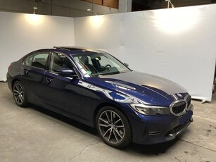 BMW Seria 3 330i AT