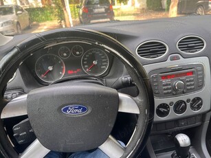 Ford focus 1,6 benzina