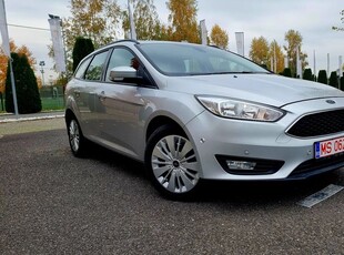 Ford Focus 1.6 TDCi ECOnetic 88g Start-Stopp-System Titanium