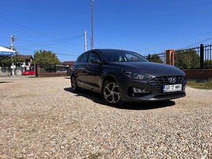 Hyundai i30 1.5 110CP 5DR M/T Highway