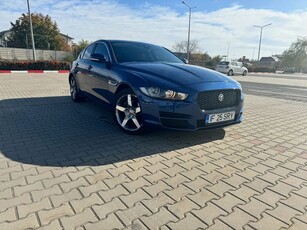 Jaguar XE 2.0 Pure