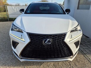 Lexus Seria NX 300h E-FOUR F SPORT