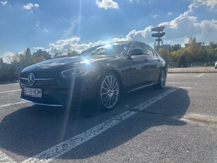 Mercedes-Benz E