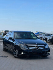 Mercedes C-Class C200 W204 facelift, echipare Avantgarde