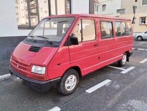 Microbuz Renault Trafic 8+1 2.5 diesel 1989 istoric