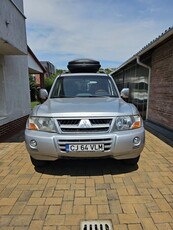 Mitsubishi Pajero LWB 3.2 DI-D Intense Aut Piele +