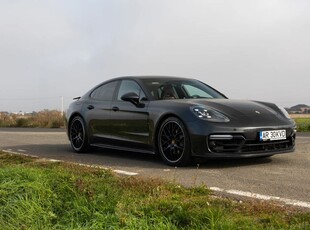 Porsche Panamera 4S