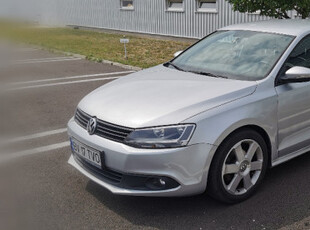 Volkswagen Jetta 2011 1.6 TDI