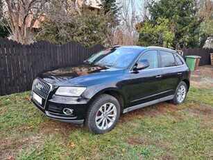 Audi Q5 2.0 TDI Quattro, CLIMATRONIC, automat, tehnic impecabil, 2015