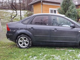 Ford Focus 1.6 benzina 2009