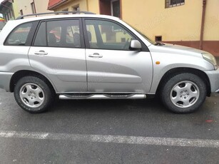 Toyota Rav4 2.0 benzina, an 2002,manuala, 150 cp