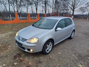 VW Golf 5: 2009