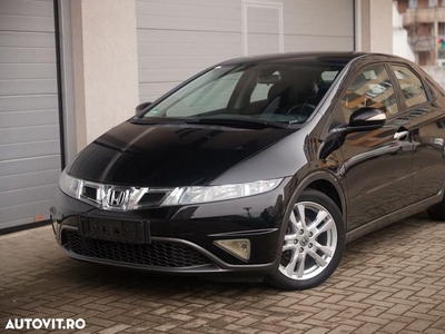 Honda Civic 1.8i Sport