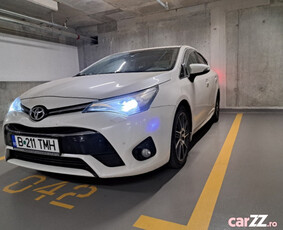 Toyota Avensis T27 2.0 benzina automata CVT Multidrive S Luxury 2017