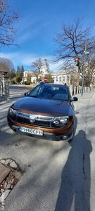 Dacia Duster, 2010, stare f bună, 103000km ,1598 benzină, 105CP, tracțiune 4 4 ,culoare brun-caju