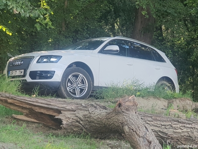 De vanzare audi Q5 2l tdi propietar carte