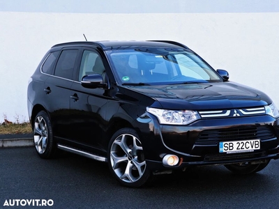 Mitsubishi Outlander 2.2 DI-D AS&G 6MT 4WD Invite A01