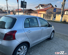 Toyota Yaris 1 singur proprietar de nouă