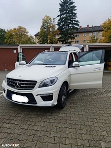 Mercedes-Benz ML 63 AMG 4Matic AMG SPEEDSHIFT 7G-TRONIC AMG Performance Package