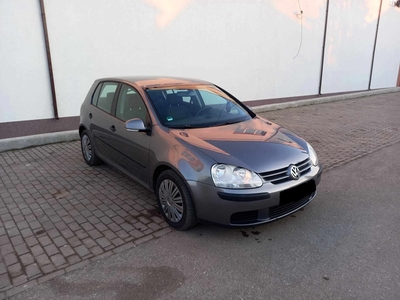 Vând golf 5 1.9 tdi Caracal