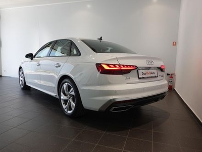 Audi A4 S Line 40 TFSI quattro