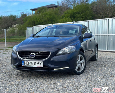 Volvo V40~kinetic*navigatie*S.I.P.S*2014*unic proprietar Ro*1.6 diesel