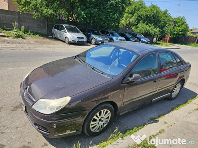 Mașina Citroen C5