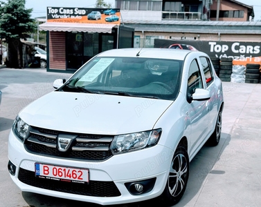 Dacia Sandero 2015, motor 0,9 cmc, navigație