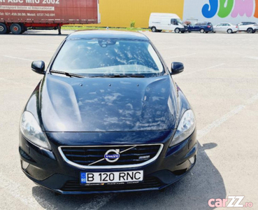 Liciteaza-Volvo V40 2015