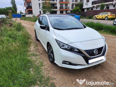 Nissan Leaf N-Connecta - model America