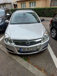 Vand Opel Astra H an 2009 luna martie