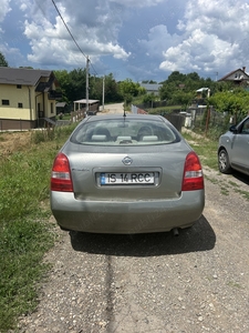 Nissan Primera P12