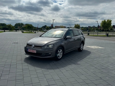 Volkswagen Golf 7 Highline 2.0Diesel 150cp EURO6 Trapa panoramica BiXenon Led Navi Dublu Climatronic