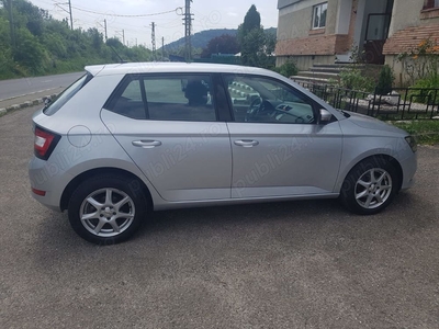 vand Skoda Fabia , an 2019 oct., 120.000 km ,capacitate 1.0 CP 95 . Pret 9 000 E.Unic propietar.