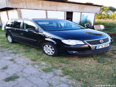 Vand s.au schimb VW Touran an 2009 automat.Accept si o masina mai ieftina plus diferena!