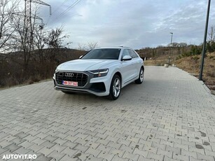 Audi Q8 55 TFSI quattro tiptronic