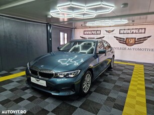 BMW Seria 3 320i xDrive AT