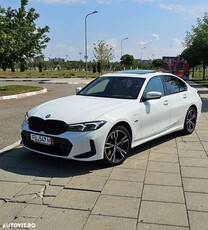 BMW Seria 3 330e Touring xDrive Aut. M Sport