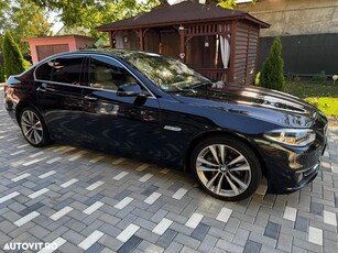 BMW Seria 5 525d xDrive AT