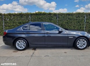 BMW Seria 5 528i xDrive Touring Aut. Modern Line