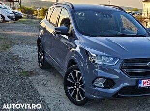 Ford Kuga 2.0 TDCi 4x4 ST-Line