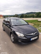 Hyundai i30 i30cw 1.6 CRDi blue Classic