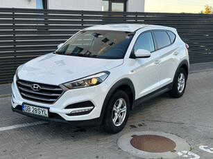 Hyunday tucson 1.6 benzina 2016 euro 6 carte service la zi impecabil