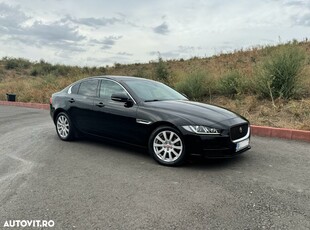 Jaguar XE 2.0 Pure