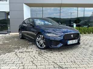 Jaguar XE P250 RWD R-Dynamic BLACK