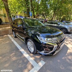 Mitsubishi Outlander PHEV 2.4 L 4X4 Intense