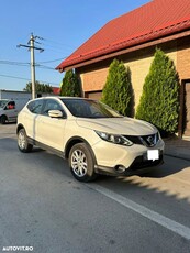 Nissan Qashqai 1.6 DCI Start/Stop X-TRONIC N-Connecta