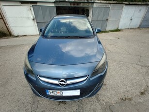 Opel Astra J 165cp