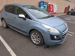 Peugeot 3008 Hibrid 4, An 2012,2000 Hdi,163+37 CP.Preț 7600 . .